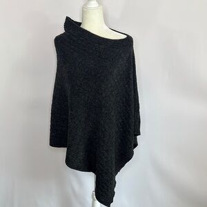 Barefoot Dreams Cozychic Lite Poncho